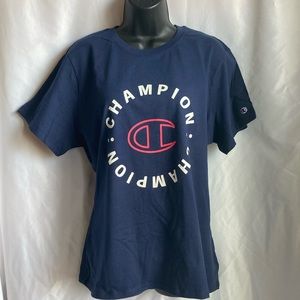 Champion Women’s Graphic Tee Size XL